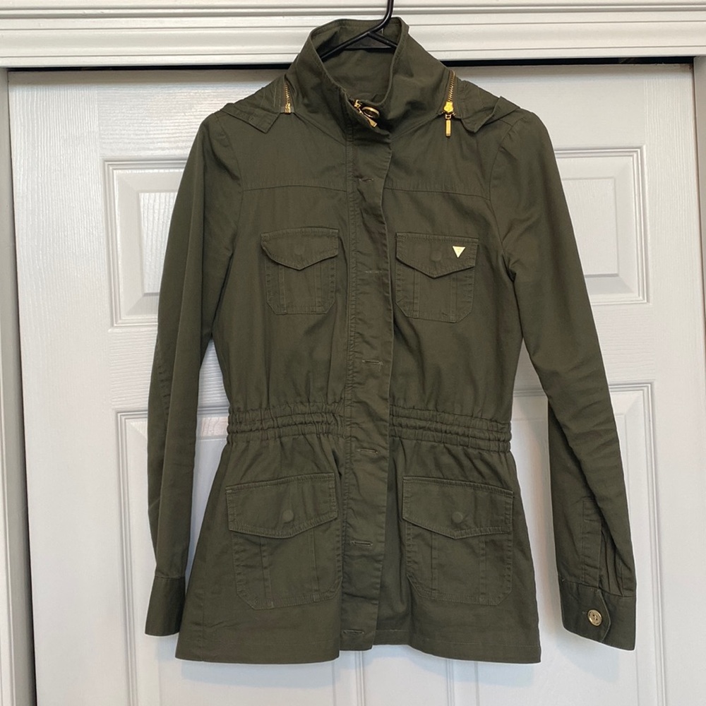 Guess Army Green Utility Jacket, Size XS. Like New Condition!